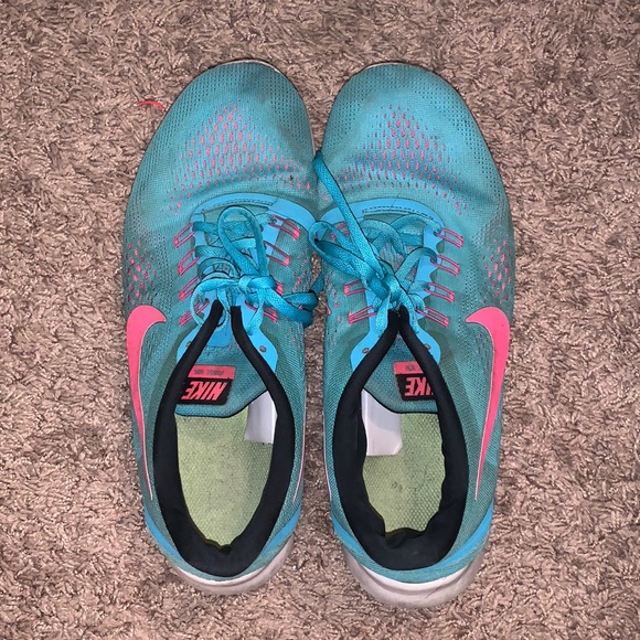 Nike Shoes - Nike Tennis Shoes